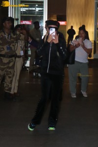 Hotel Heiress and model Paris Hilton arrives at Mumbai Airport