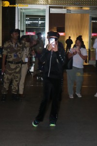 Hotel Heiress and model Paris Hilton arrives at Mumbai Airport