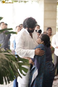 Janasena Chief Pawan Kalyan meets Chiranjeevi and Family after Election Victory