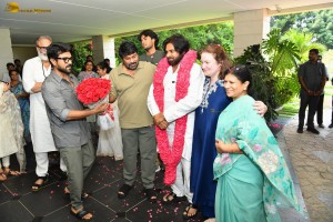 Janasena Chief Pawan Kalyan meets Chiranjeevi and Family after Election Victory