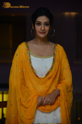 Payal Rajput (343)