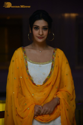Payal Rajput (346)