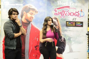 Roshan and Sreeleela of Pelli Sandadi movie at KLM Shopping Mall