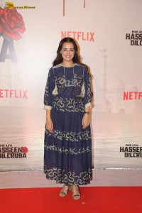 Phir Aayi Hasseen Dillruba Screening attended by Taapsee Pannu, Dia Mirza, Jiya Shankar, Amyra Dastur, Vicky Kaushal, and others