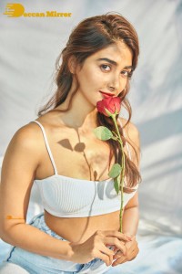 Pooja Hegde Picture Gallery 16