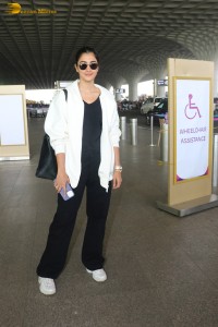 pooja hegde spotted at mumbai airport in a stylish outfit