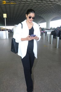 pooja hegde spotted at mumbai airport in a stylish outfit