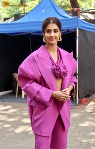 pooja hegde dressed in pink promoting the movie kisi ka bhai kisi ki jaan