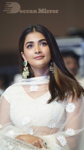 Pooja-Hegde-1