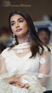Pooja-Hegde-5