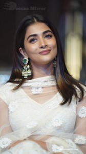 Pooja-Hegde-9