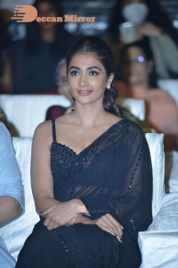 Pooja-Hegde-51