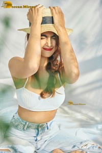 actress Pooja Hegde cute photo shoot