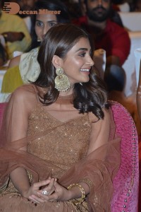 Pooja-Hegde-50