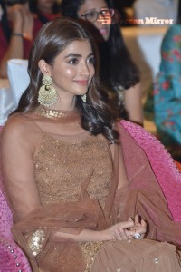 Pooja-Hegde-67