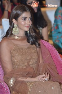 Pooja-Hegde-68