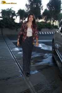 actress Pooja Hegde stylish look in sunglasses at airport