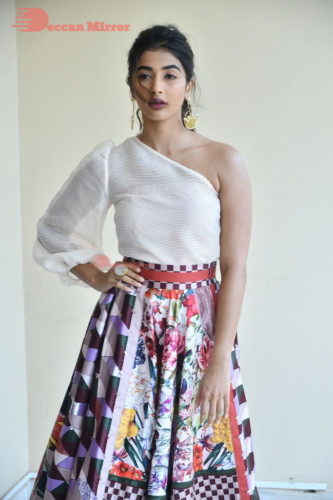 Pooja Hegde Picture Gallery 1