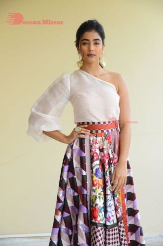 Telugu Actress Pooja Hegde