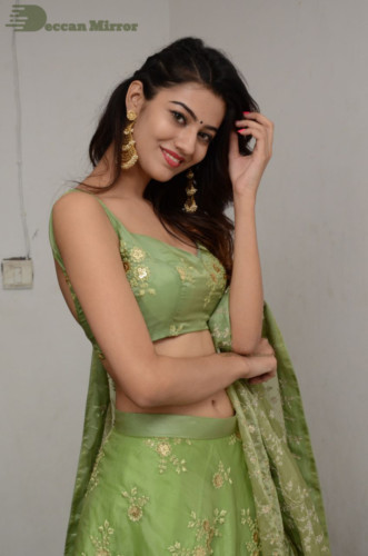 Pooja Solanki (8)