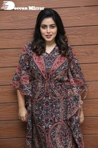 Actress Poorna photoshoot