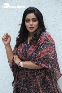 Actress Poorna photoshoot
