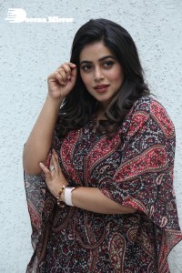 Actress Poorna photoshoot