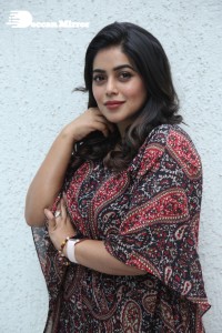 Actress Poorna photoshoot