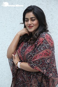 Actress Poorna photoshoot