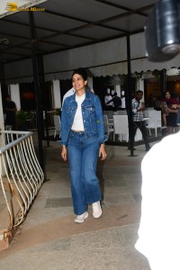 Pradeep Bandekar Prayer Meet attended by Shah Rukh Khan, Aamir Khan, Jackie Shroff, Vidya Balan, and Anil Kapoor