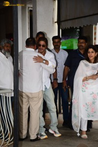 Pradeep Bandekar Prayer Meet attended by Shah Rukh Khan, Aamir Khan, Jackie Shroff, Vidya Balan, and Anil Kapoor