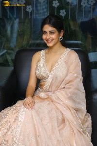 telugu actress pragati srivastava glamorous cleavage show in a lehenga choli