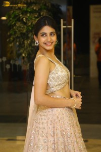 telugu actress pragati srivastava glamorous cleavage show in a lehenga choli