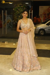 telugu actress pragati srivastava glamorous cleavage show in a lehenga choli