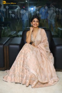 telugu actress pragati srivastava glamorous cleavage show in a lehenga choli