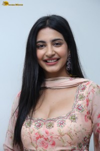 actress Pragati Srivastava hot cleavage show in a photoshoot