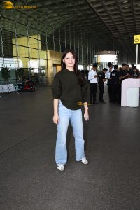 actress pratibha ranta cute at mumbai airport