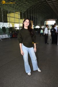 actress pratibha ranta cute at mumbai airport
