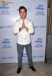 Indian Actor and reality show star pratik sehajpal celebrates his birthday with family and friends