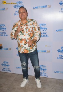 Indian Actor and reality show star pratik sehajpal celebrates his birthday with family and friends