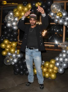 Indian Actor and reality show star pratik sehajpal celebrates his birthday with family and friends