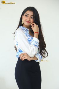 actress preethi pagadala cute photo shoot