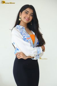 actress preethi pagadala cute photo shoot