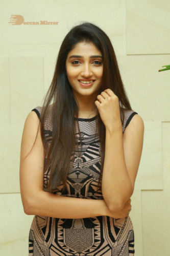 Telugu Actress Priya Vadlamani