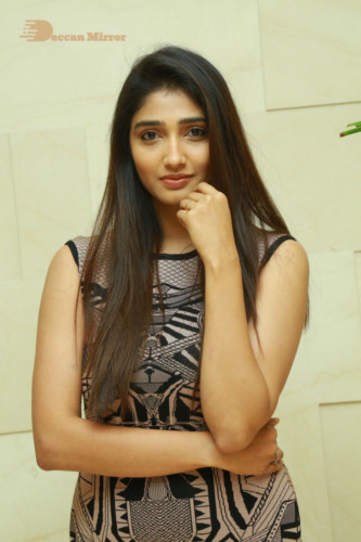 Telugu Actress Priya Vadlamani
