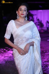 indian actress priyamani in a white saree at a movie function