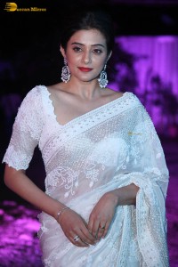 indian actress priyamani in a white saree at a movie function