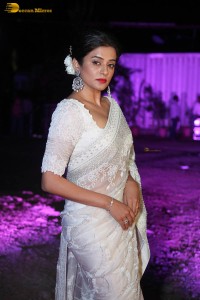 indian actress priyamani in a white saree at a movie function