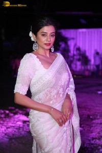 indian actress priyamani in a white saree at a movie function