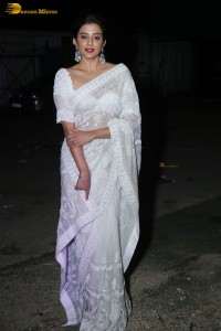 indian actress priyamani in a white saree at a movie function